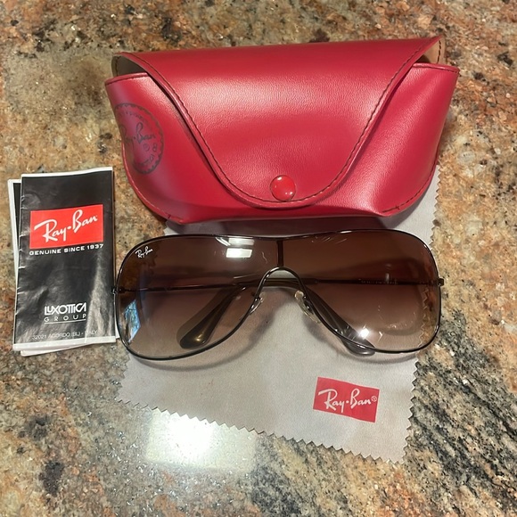 Ray ban sunglasses - Picture 1 of 11